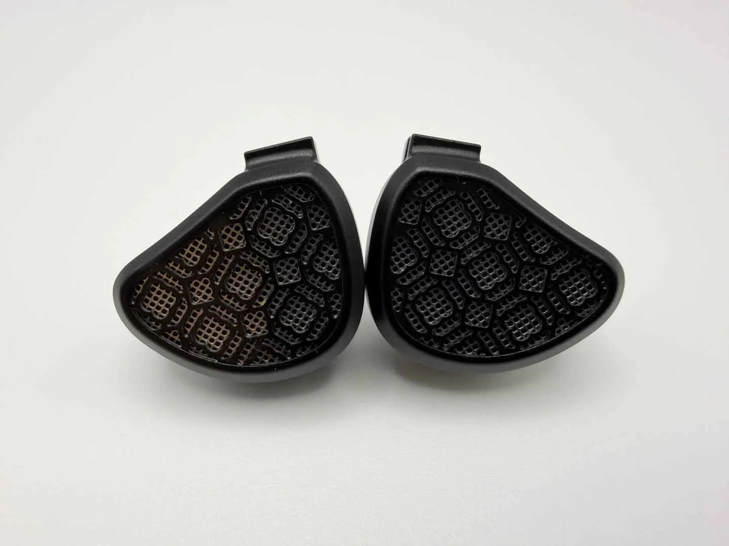 GearZilla Reviews Kefine Arnar 1