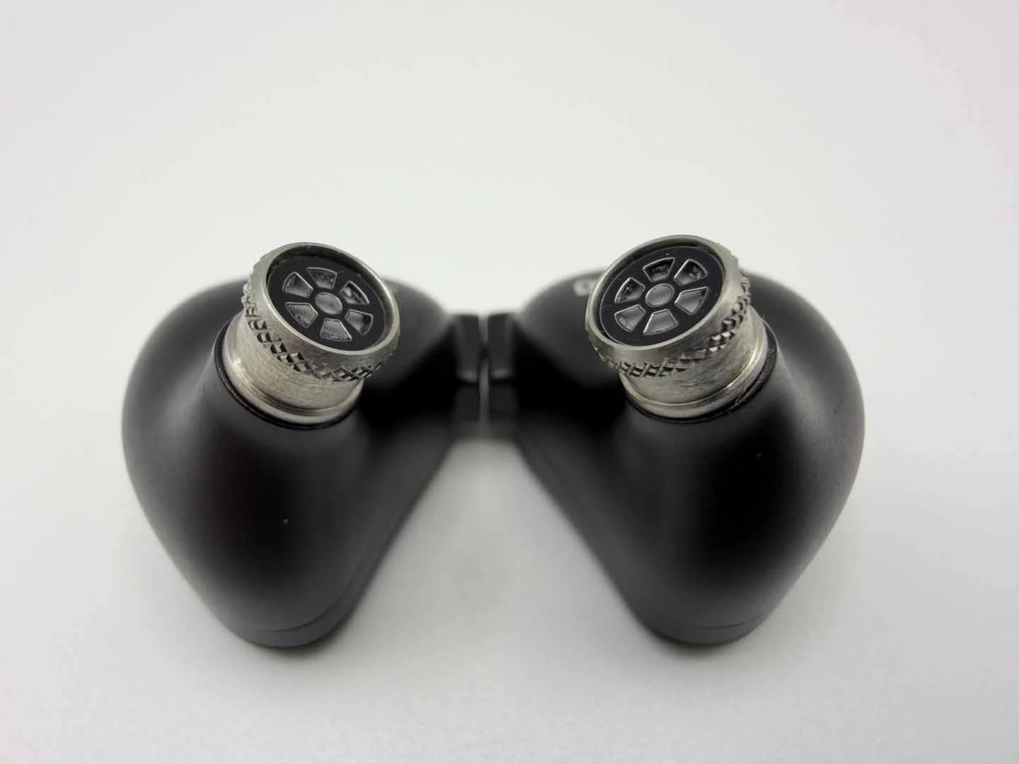 GearZilla Reviews Kefine Arnar 5